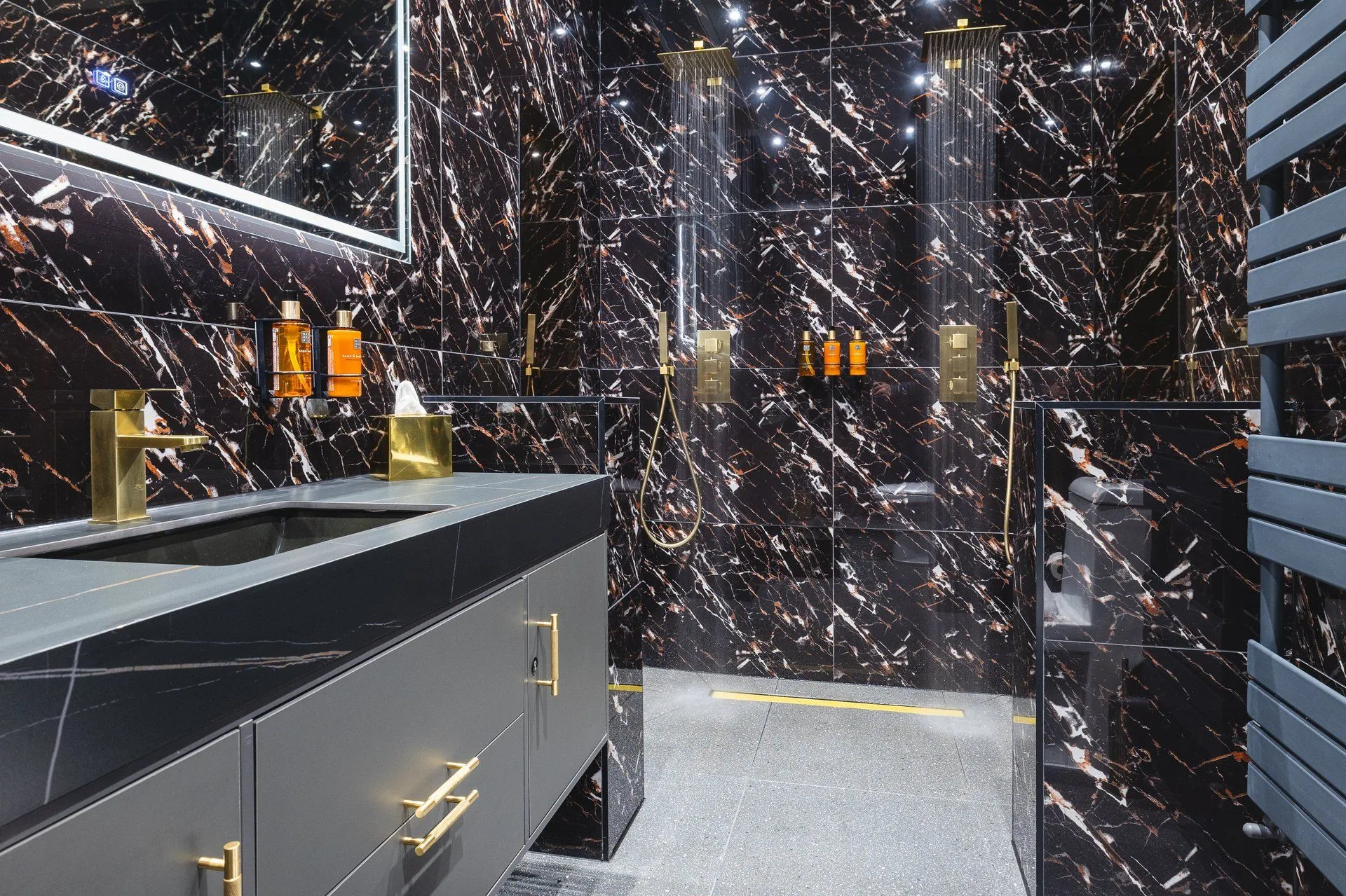THE PRIVATE LUXURY GRANGE SPA SUITE Gallery Photo